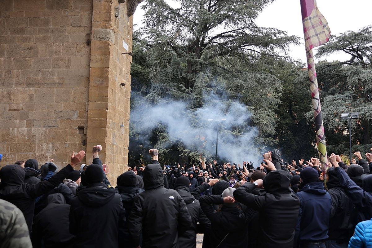 Genoa-Fiorentina, Quotidiani a confronto: la formazione viola chi l'azzecca?