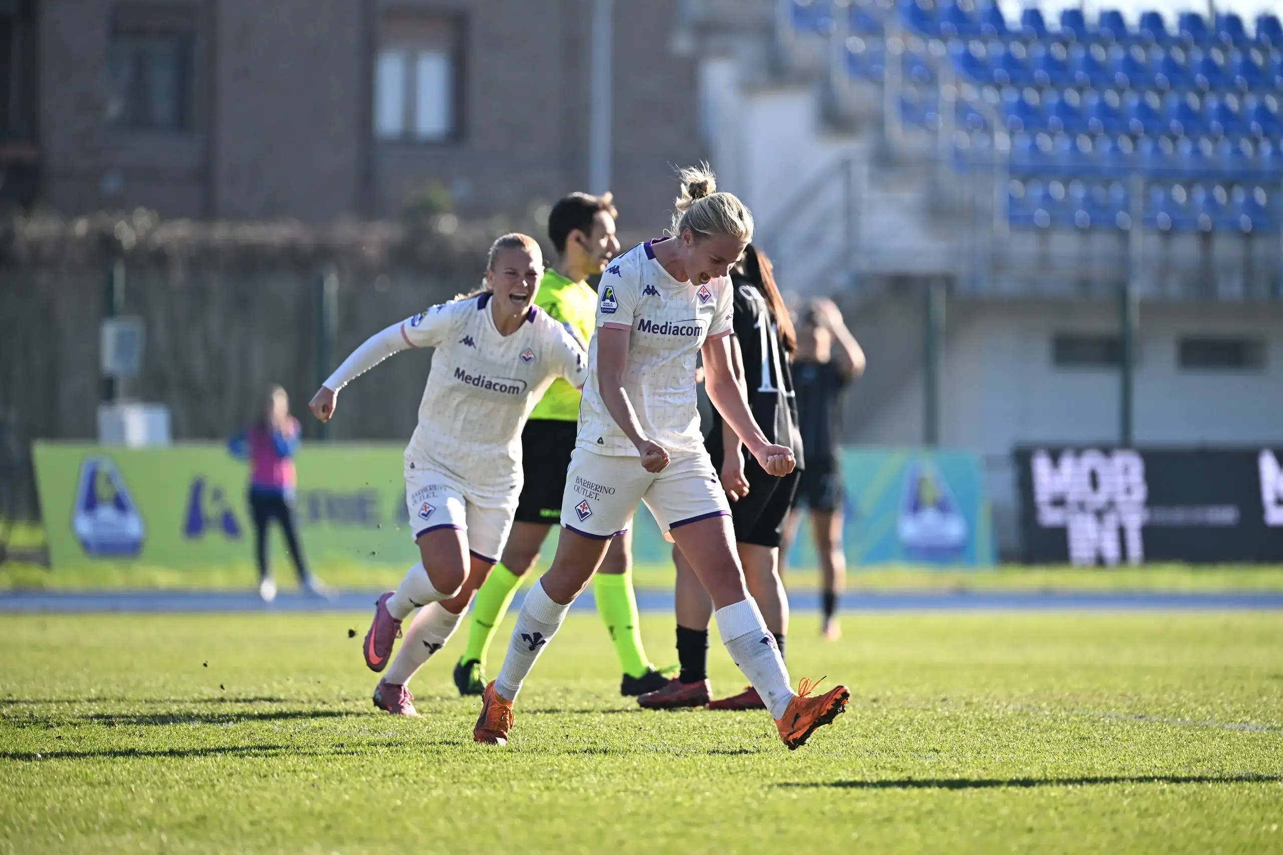 La Nazione - La Fiorentina Femminile è super a Como. Vittoria per 3-1 e secondo posto