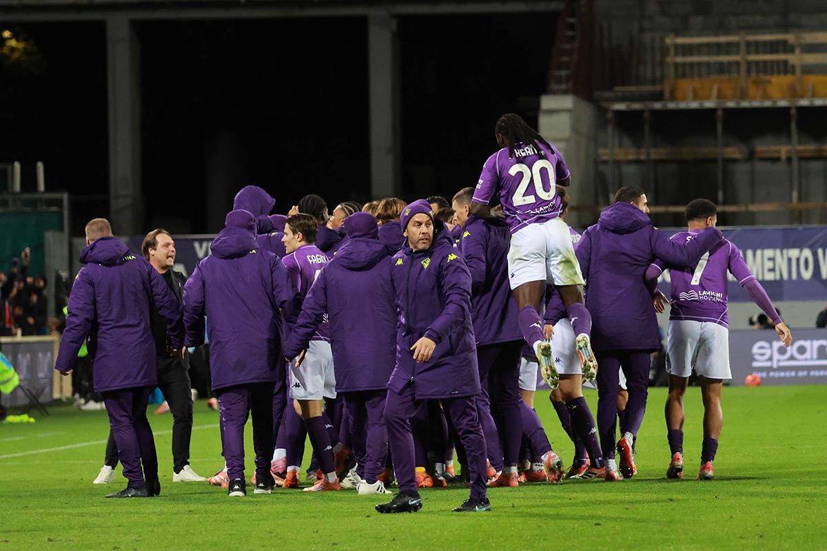 Una partita per la gente, un abbraccio sul quale costruire. La strada è lunga, ma è quella giusta
