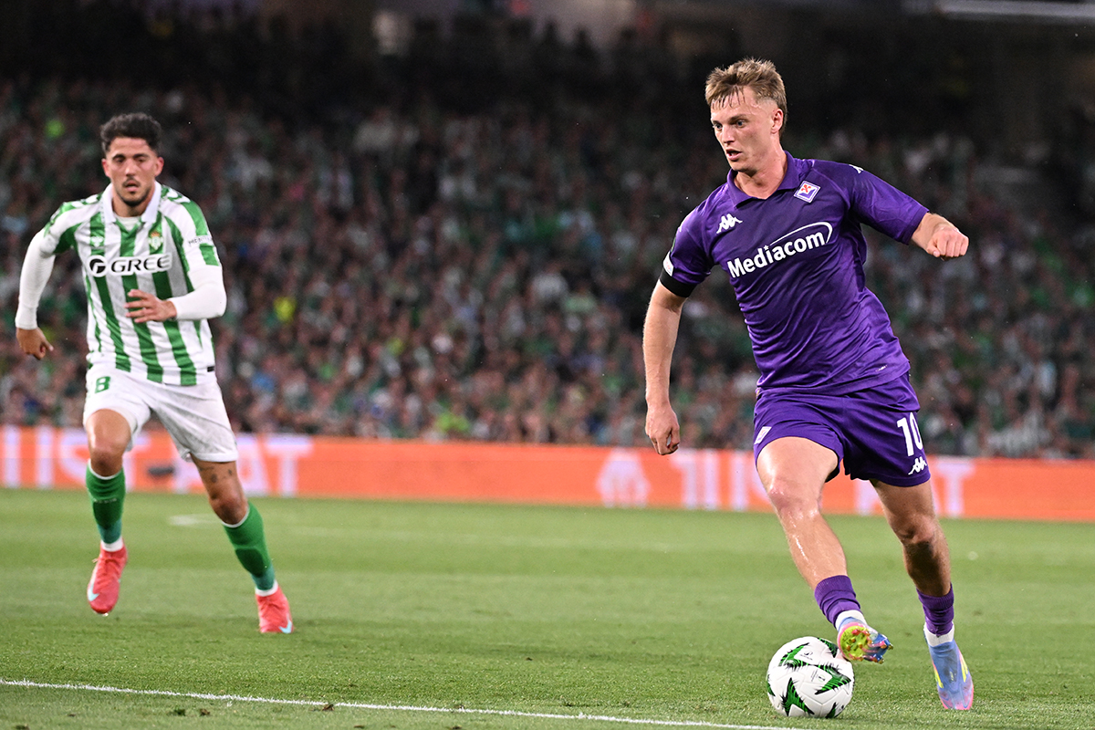 Ora servono i gol di Gudmundsson. Nel momento clou della stagione deve dimostrare il suo valore