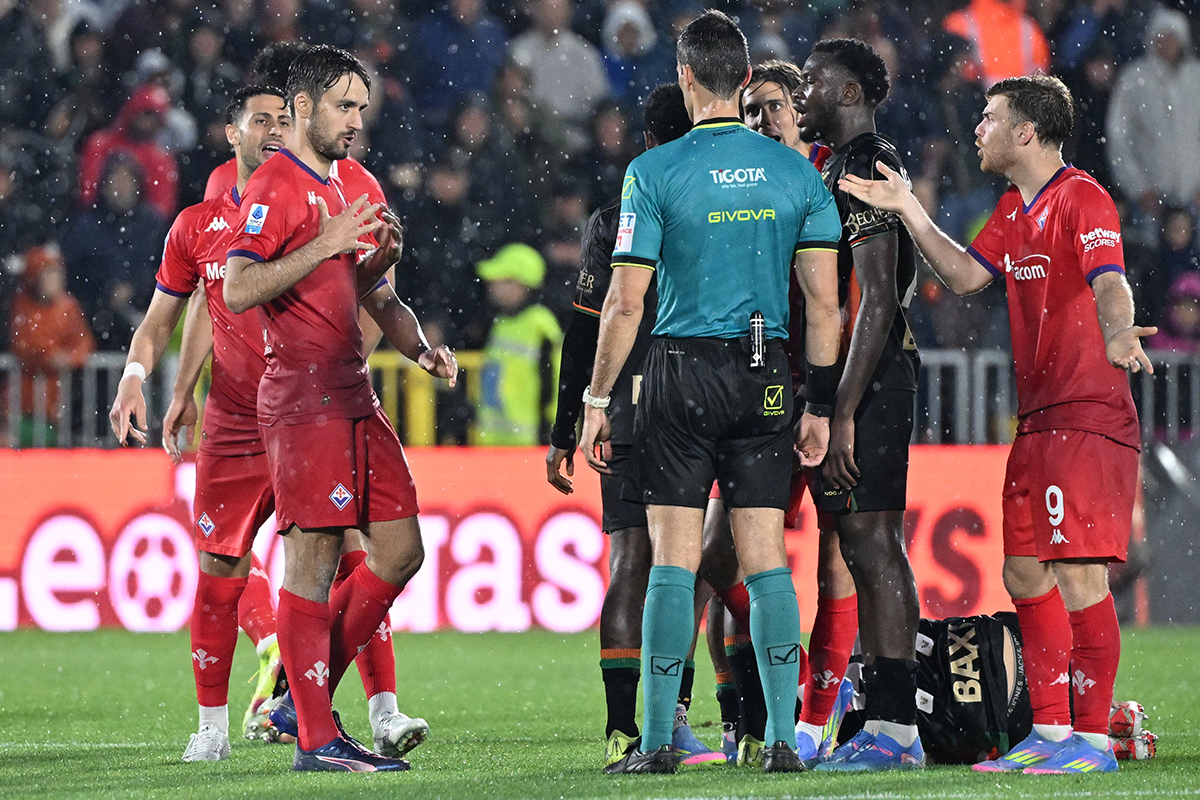 La Moviola: malissimo Marchetti, gol di Candè da annullare e manca un rigore ai viola. Marì rischia