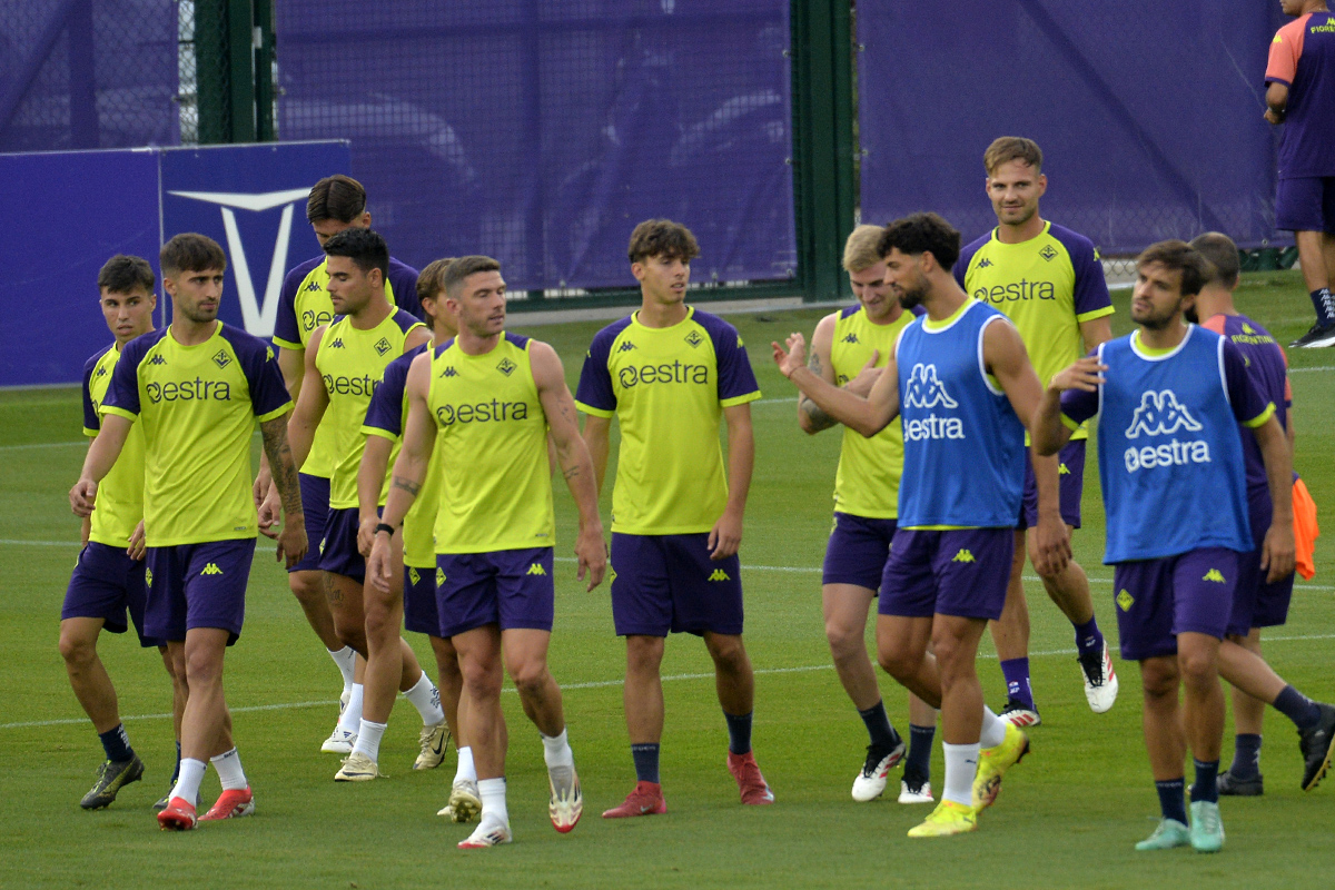 Dal Viola Park: l'allenamento mattutino della Fiorentina a porte chiuse (VIDEO)