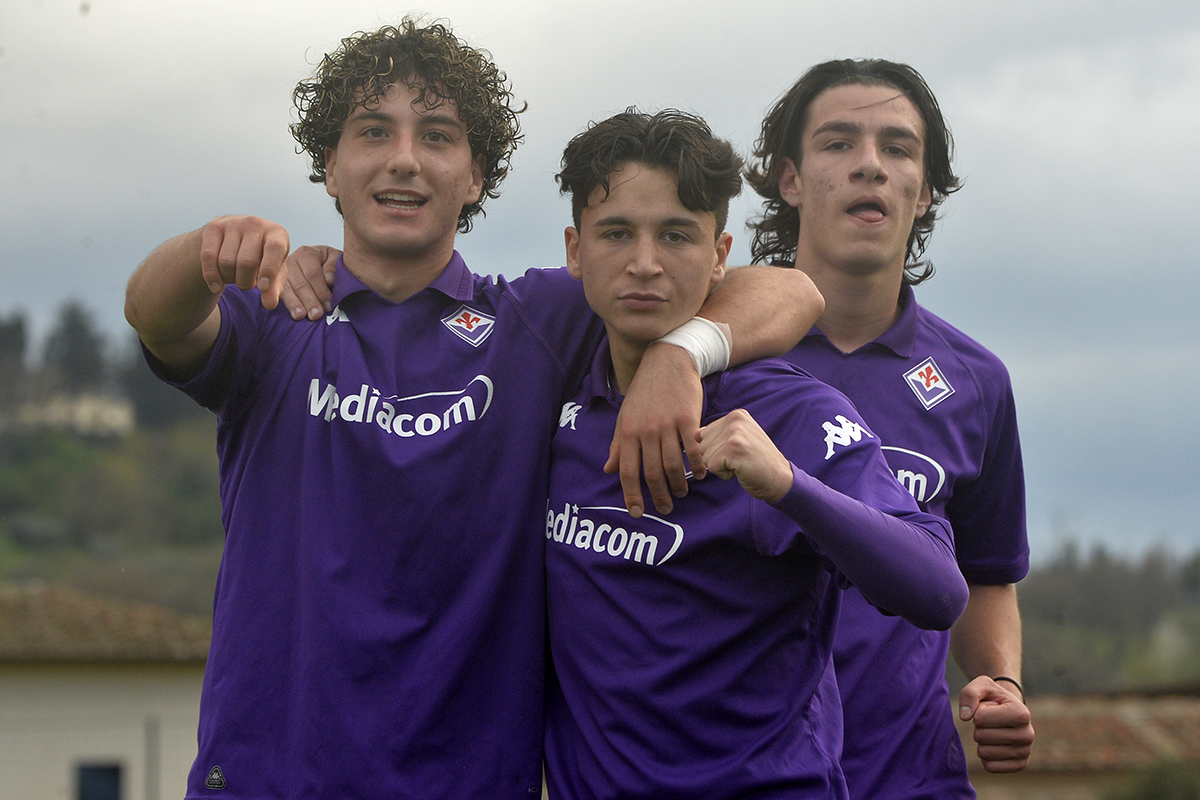Viareggio Cup, la Fiorentina vince 2-0 contro l’Olympique Thiessois: è ai quarti