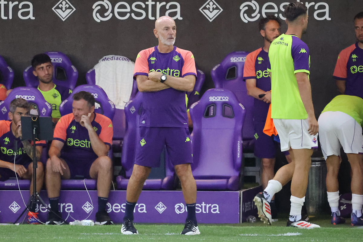 Fiorentina-Japan University, in panchina per Pioli solo 4 giocatori di movimento: il motivo