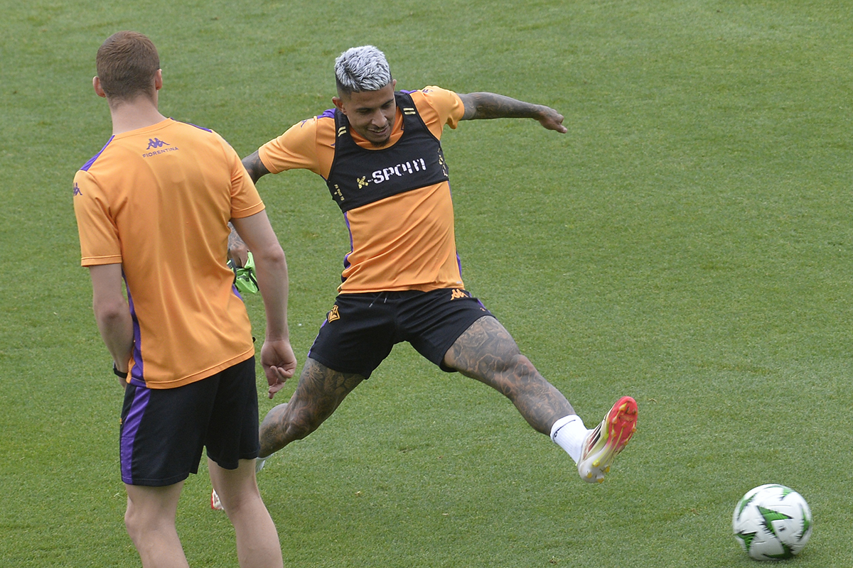 Fiorentina-Betis, rifinitura al Viola Park: Cataldi a parte (FOTO)