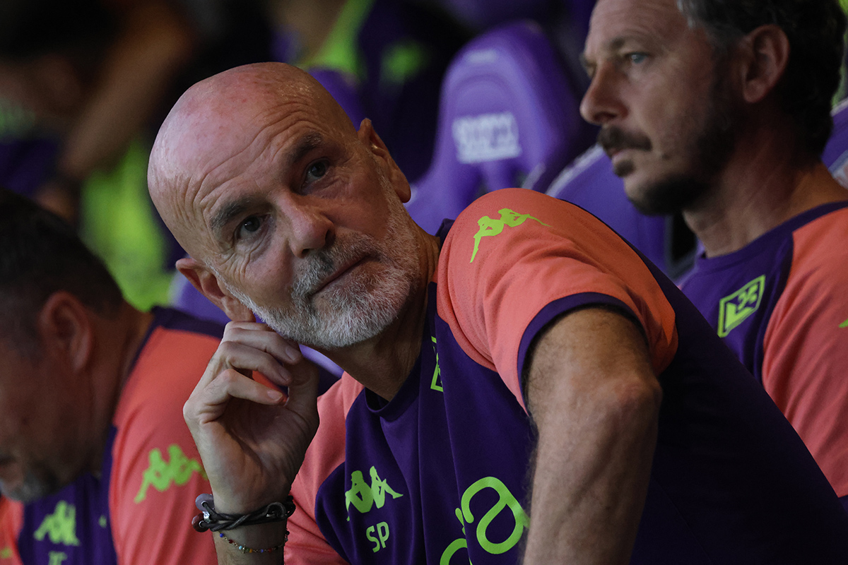 Oggi ultimo test per la Fiorentina. Da sistemare centrocampo e attacco