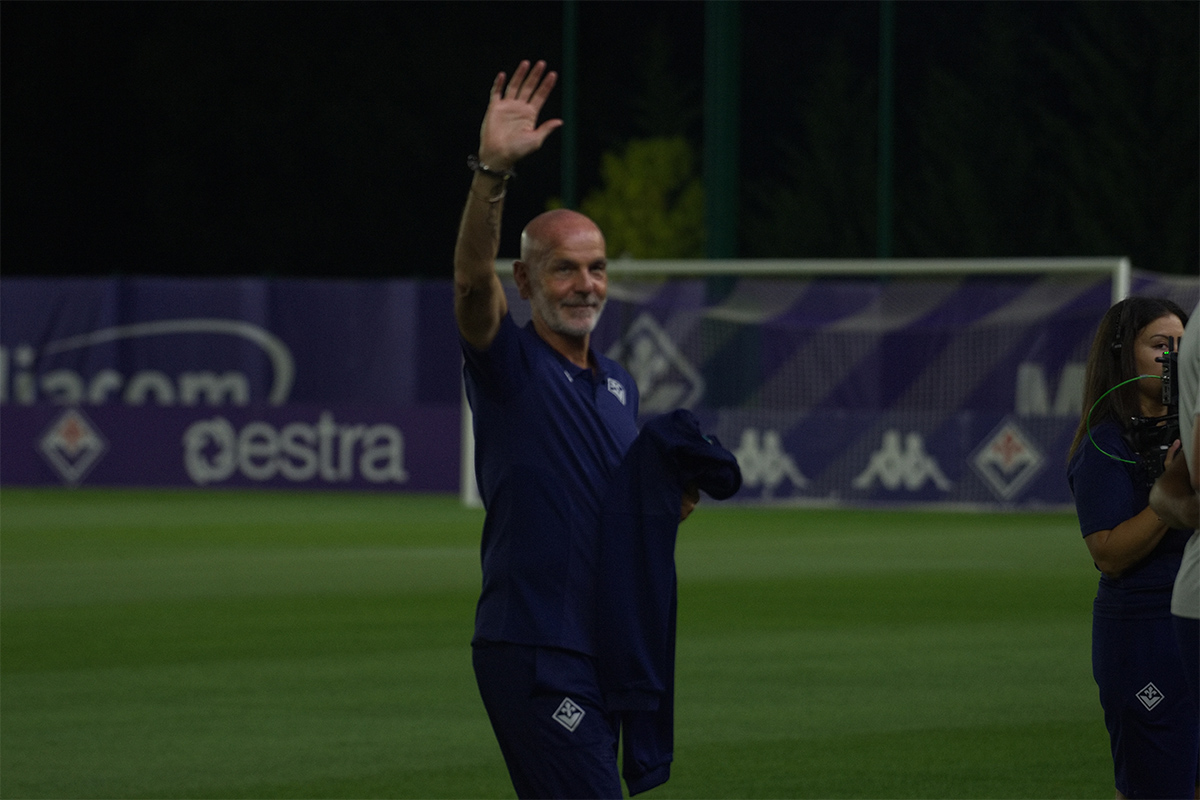 Festa al Viola Park: Pioli e la squadra accendono l'entusiasmo dei tifosi