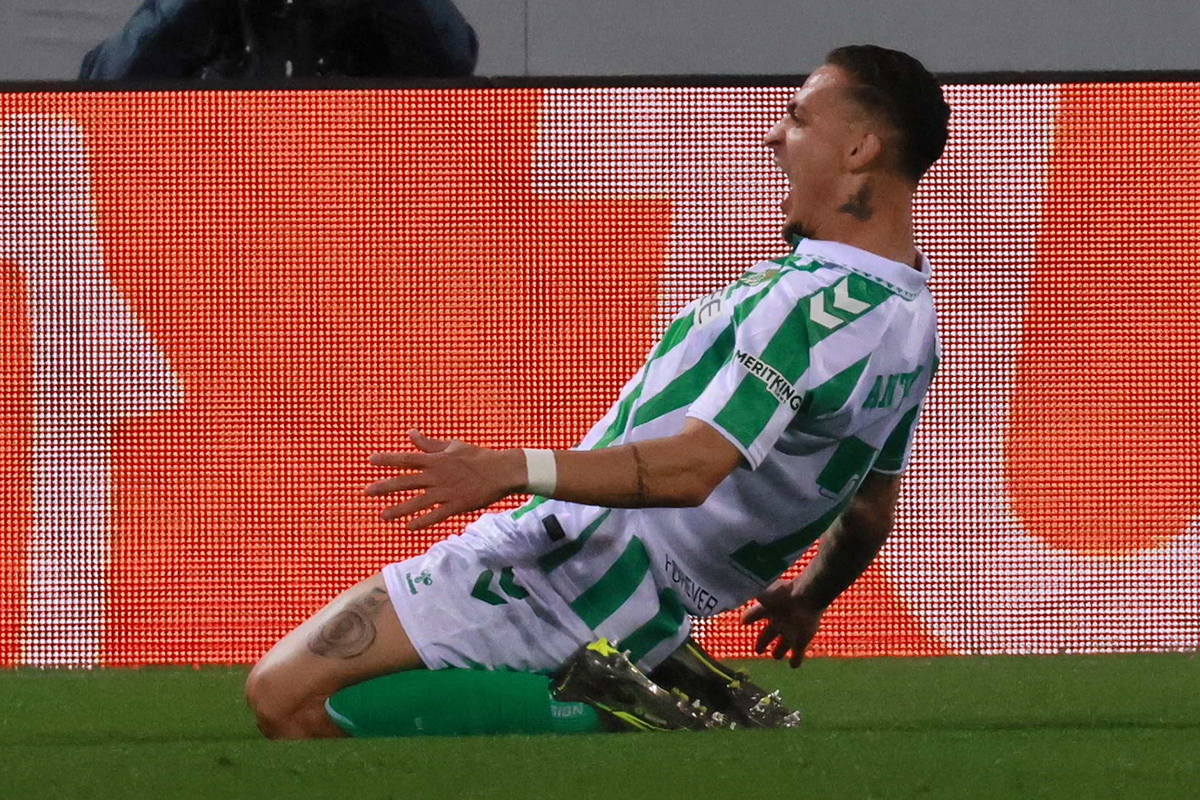 Antony: "Per me è un sogno giocare una finale col Betis"