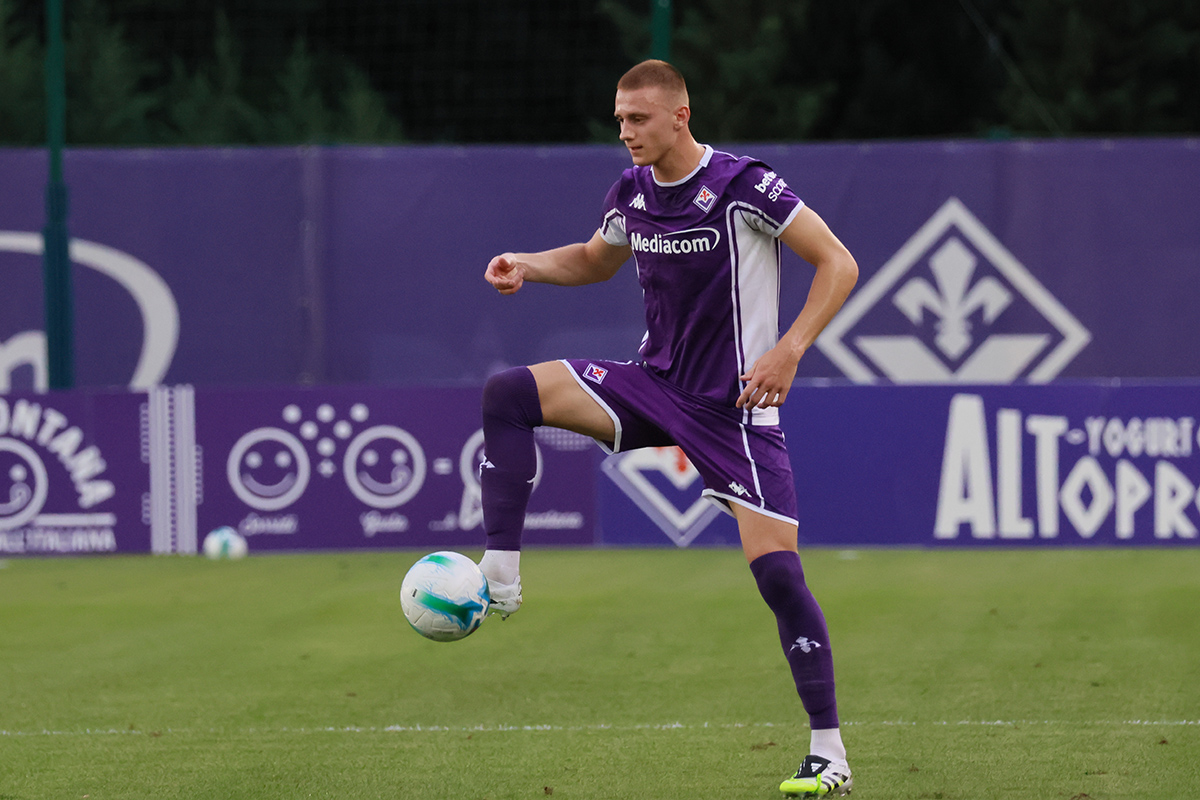 De Santis: "Comuzzo piace perché è un calciatore dal sicuro avvenire. Fari accesi in Inghilterra"