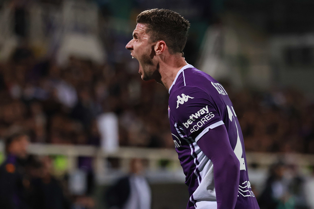 Gosens: "Dal primo secondo mi sono sentito a casa qui. Dzeko fa la differenza" (VIDEO VI.IT)