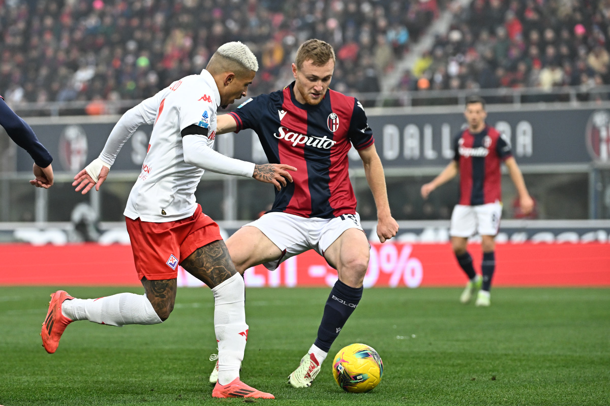 Bologna a Firenze dopo la sbornia di coppa: torna Aebischer, da valutare Odgaard. Davanti Dallinga