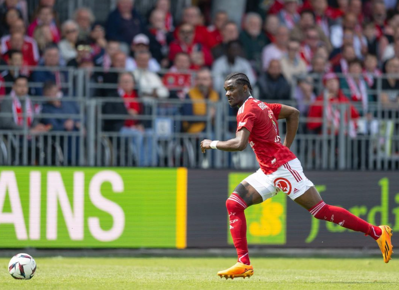 Mercato, Brassier del Brest piace alla Fiorentina. C'è anche il Bologna di Italiano