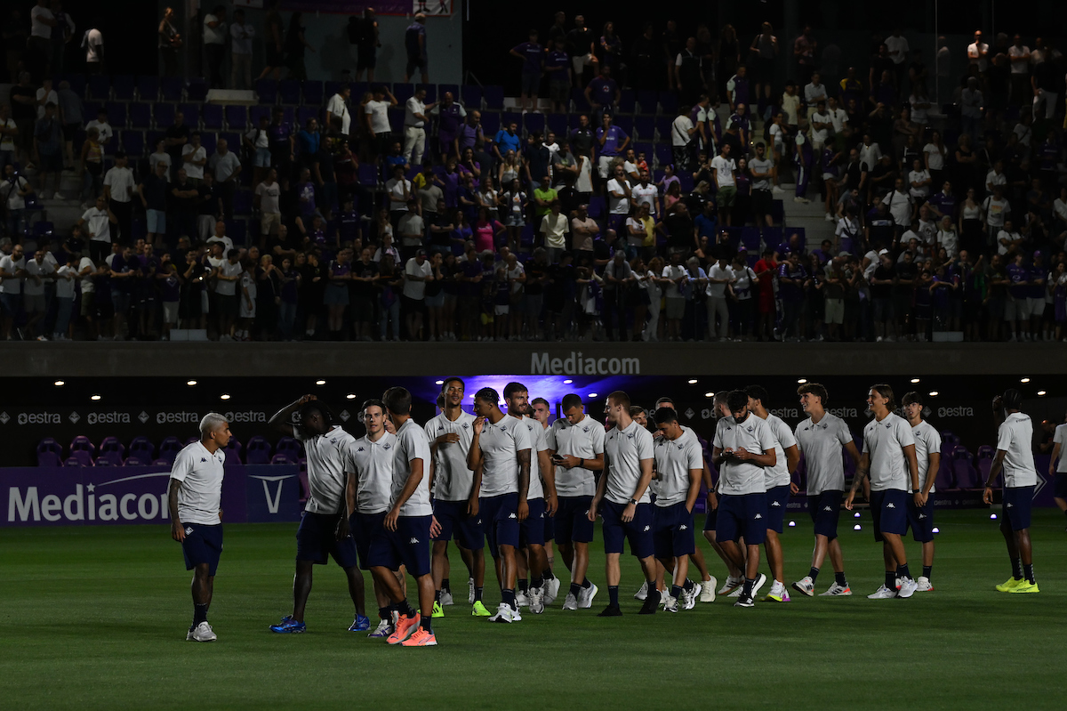 È festa al Viola Park: Pioli e Kean accendono la nuova stagione davanti a 3.000 tifosi
