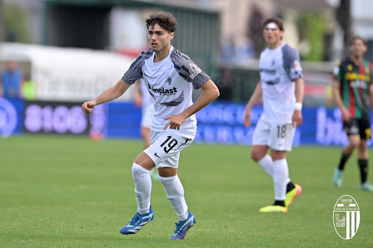 Mercato, l'attaccante classe 2005 Jacopo Tarantino si trasferisce dall'Ascoli alla Fiorentina