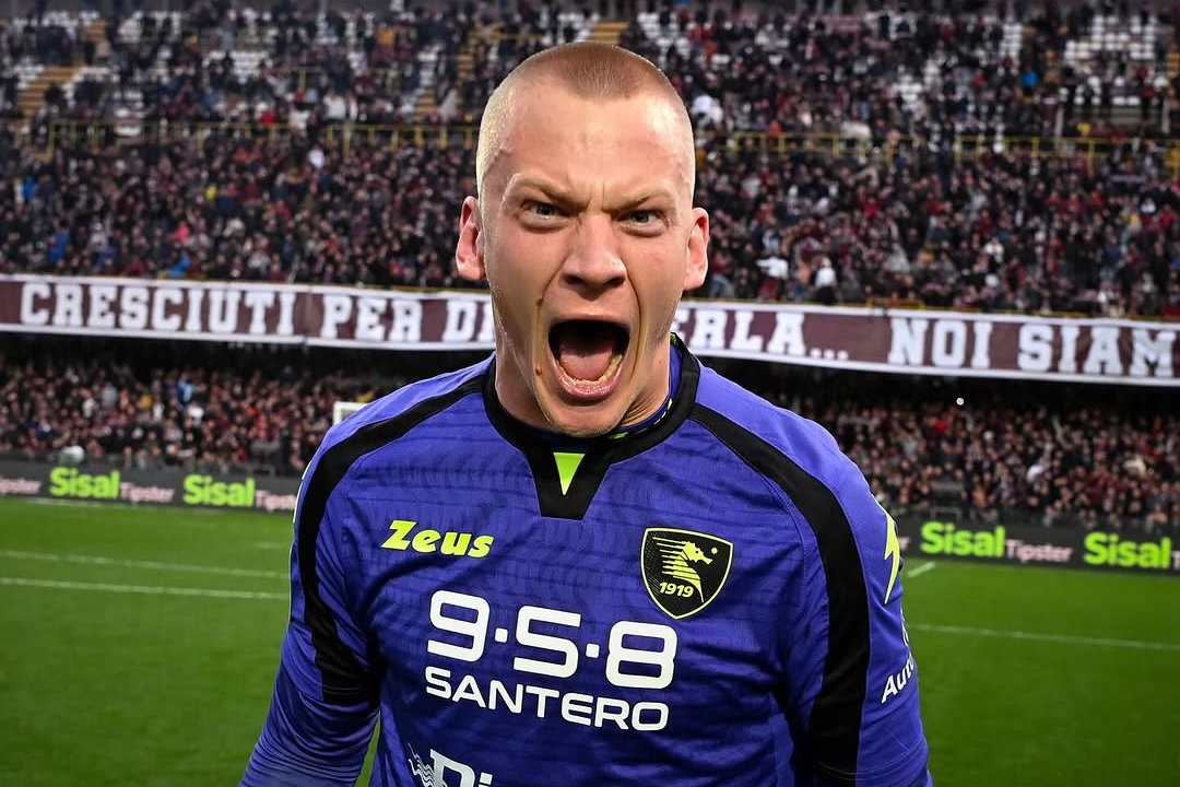 Viola in prestito, Christensen vuole rimanere a Salerno. Ma conterà la categoria