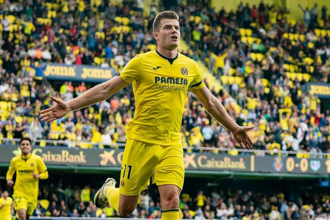 Offerta della Roma per Sorloth del Villarreal, che piaceva anche alla Fiorentina