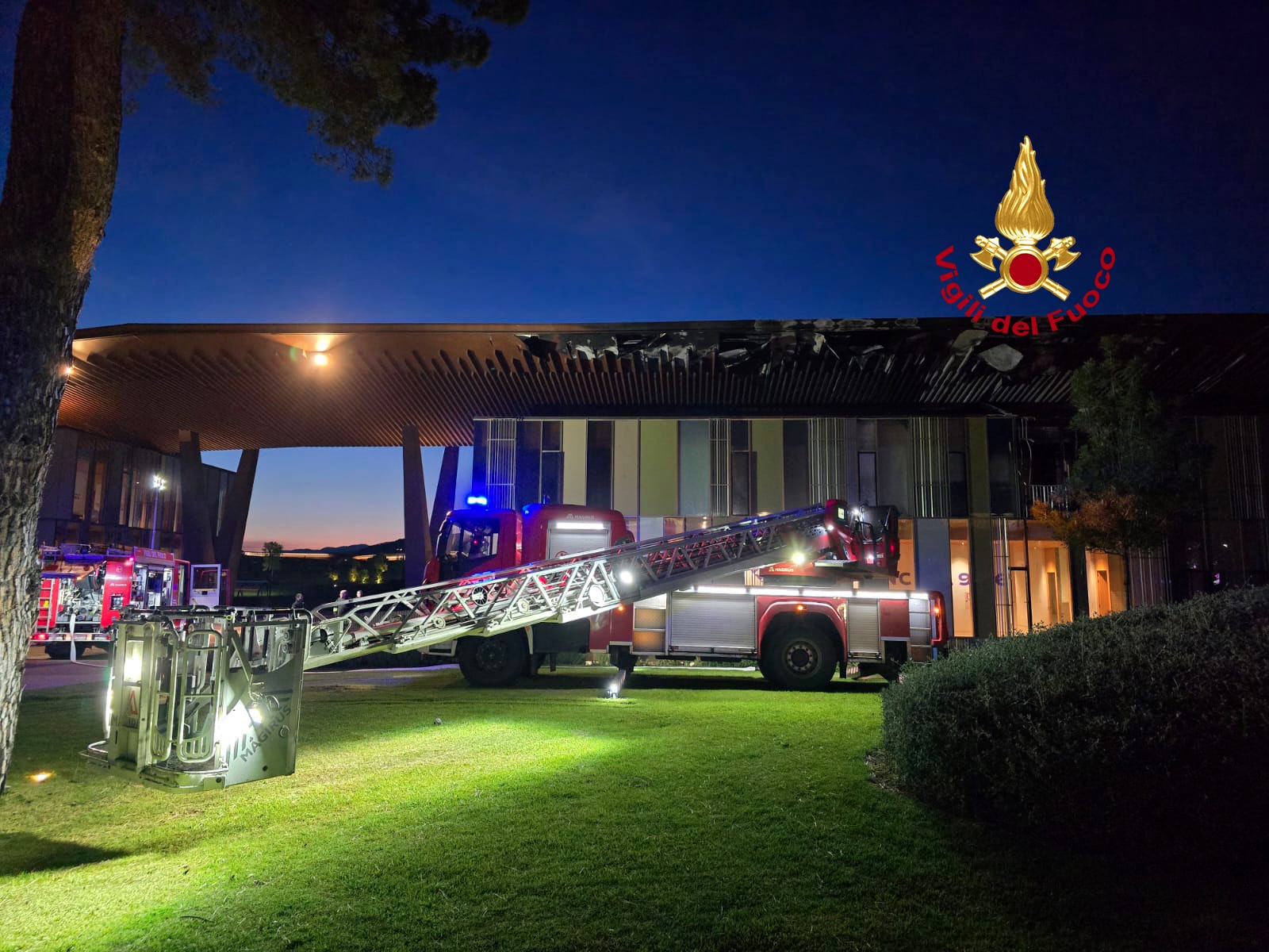 Incendio al Viola Park, i quattro intossicati in buone condizioni. La Fiorentina: "Cause ancora da chiarire"