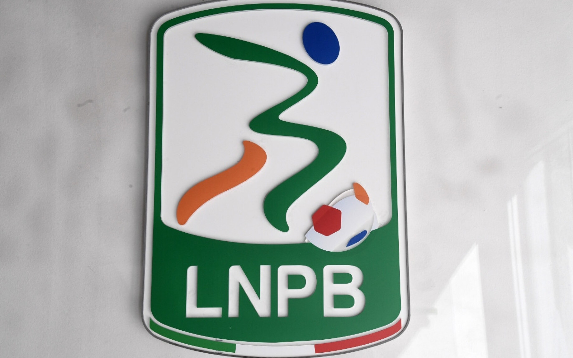 Serie B, la Salernitana chiede la revoca del rinvio dei playout