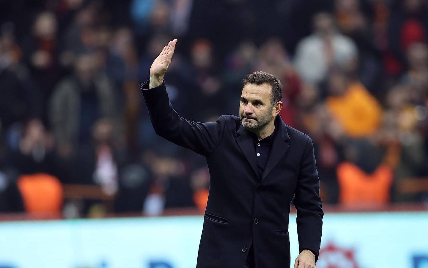 Dalla Turchia: la Fiorentina interessata all'allenatore del Galatasaray. No di Okan Buruk