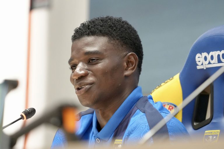 Sene: "Prima punta o esterno, mi adatto. Prima mi innervosivo spesso, sono migliorato"