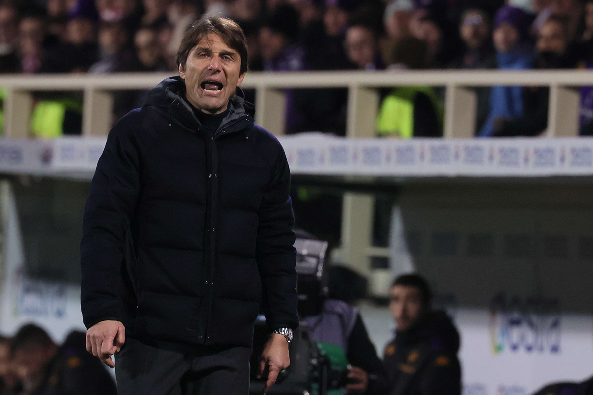 Napoli, Conte carica i suoi: "Consci delle aspettative, abbiamo il tricolore sul petto"