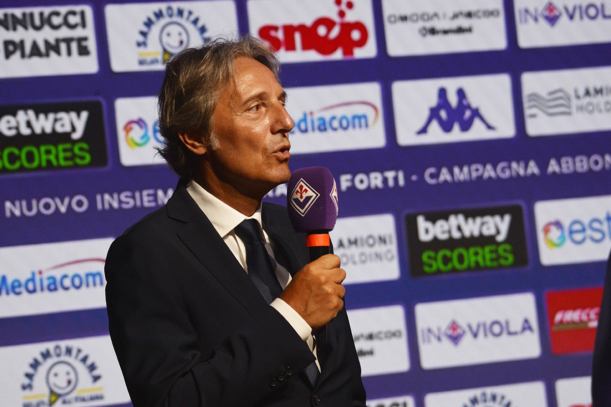 Ferrari: “Comuzzo resta? Gioca. Lindelof e Nicolussi sono profili validi”