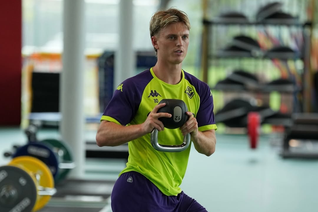 Gudmundsson aveva dato l'ok per andare in panchina, tornerà contro il Como. Che sfida con Paz