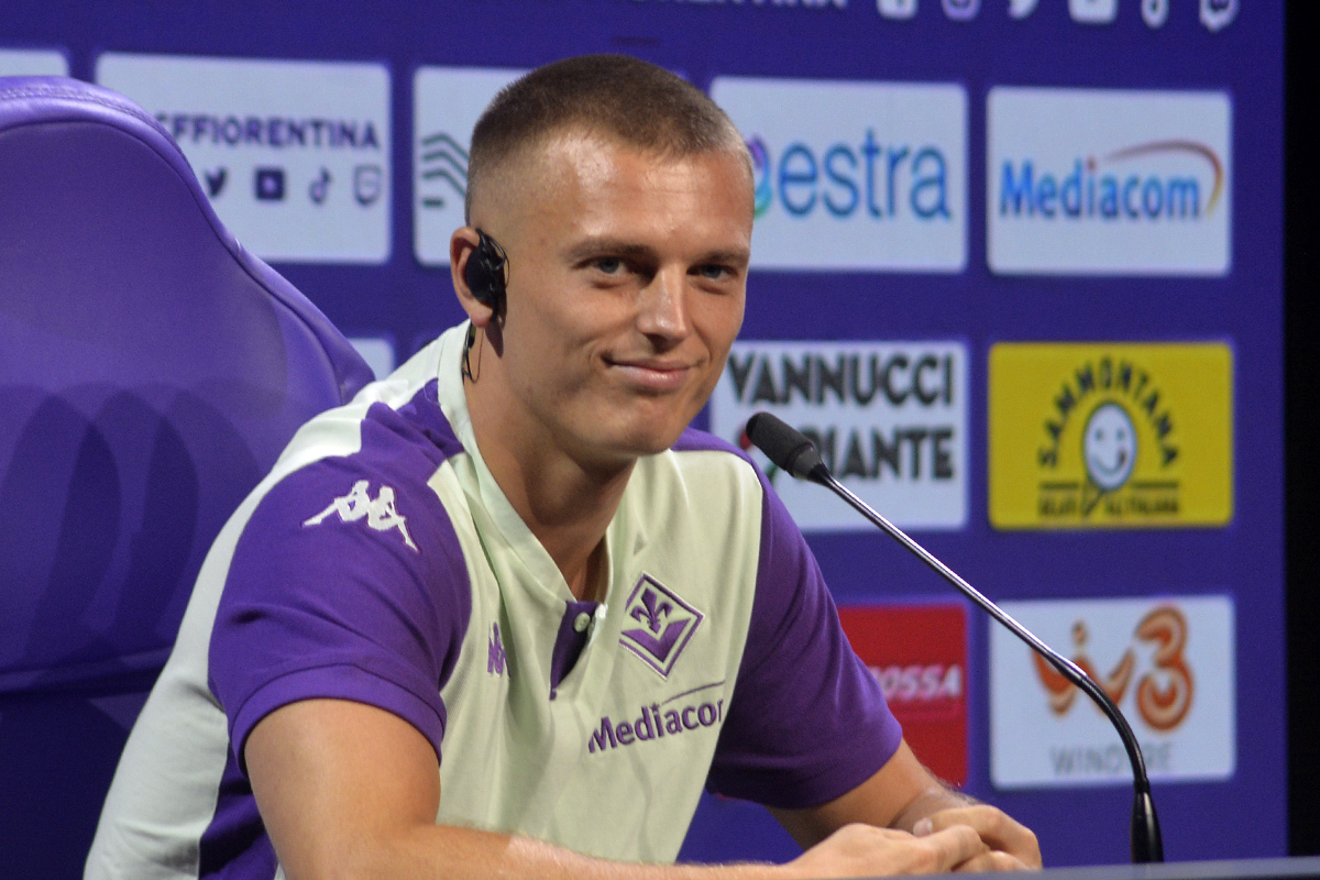 Fiorentina in campo al Viola Park: Gudmundsson c'è