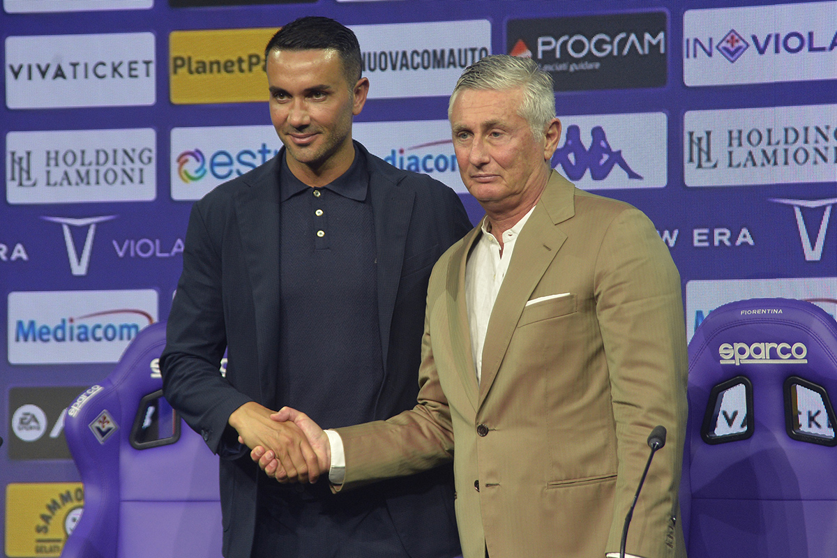 Rivoluzione parte-2, ancora in extremis. Via chi voleva giocare, Comuzzo resta. Viola più forte, ma manca una punta