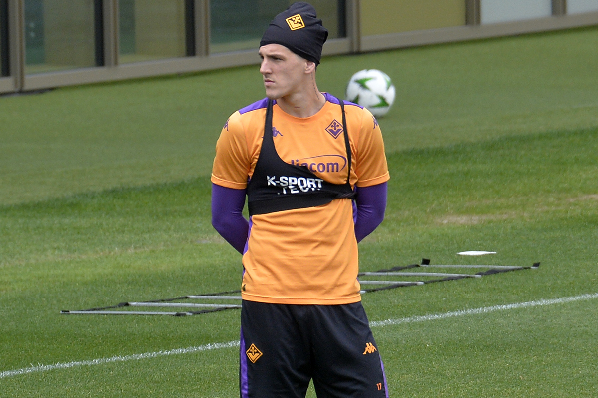 Zaniolo torna al Gala, segna in amichevole ed esulta sotto la curva. Ma i tifosi sui social lo attaccano