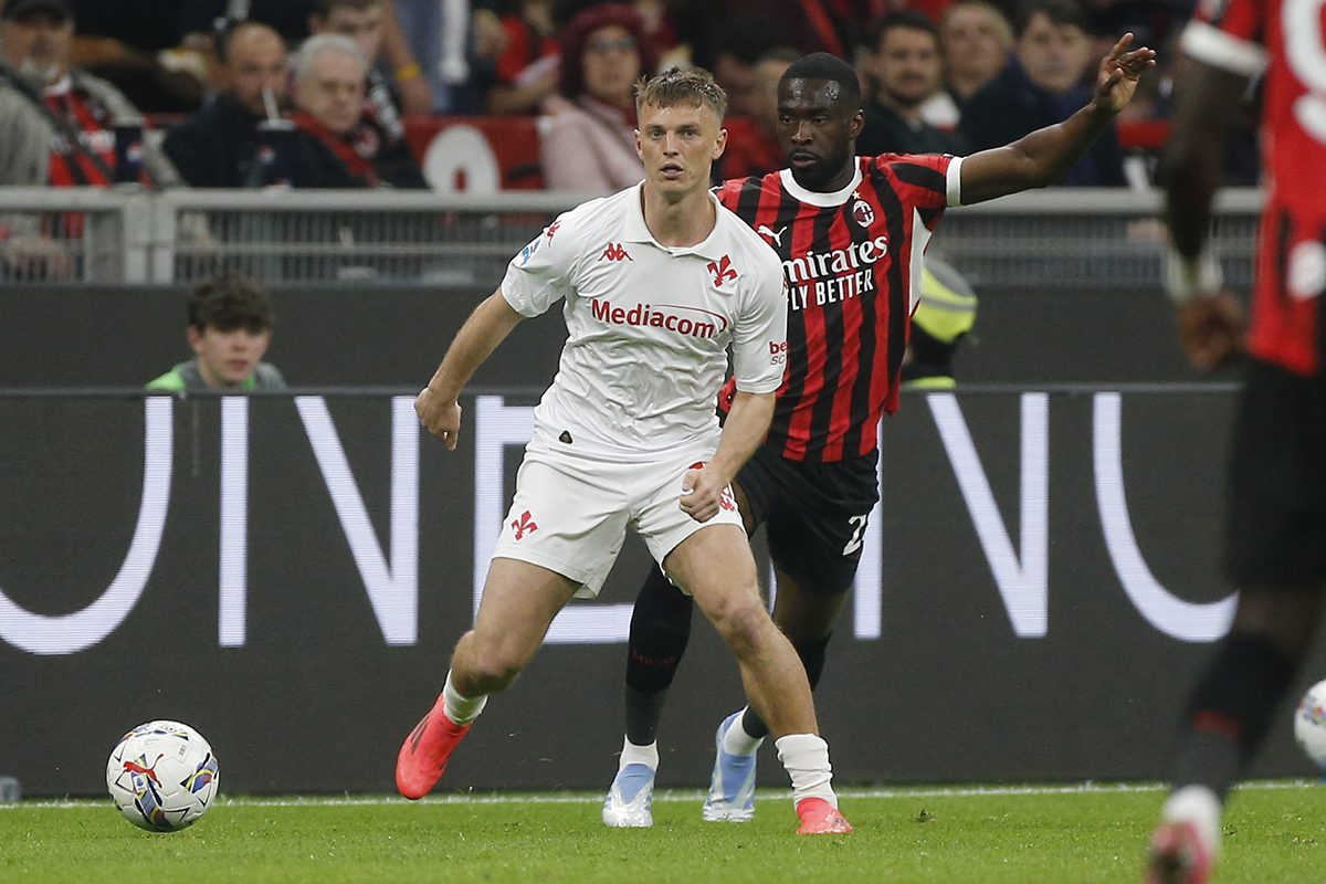 Gudmundsson, futuro da decidere in fretta. La Fiorentina punta al rinnovo del prestito