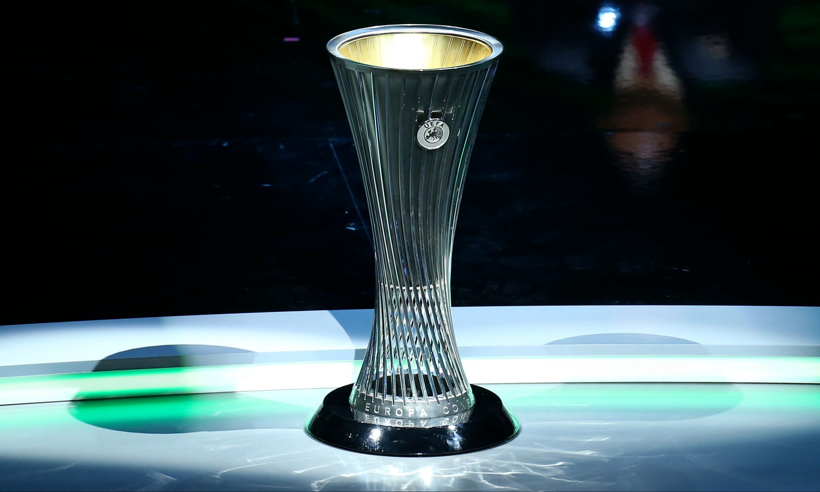 Fiorentina-Club Brugge, la partita sarà diretta dall'inglese Oliver. Quest'anno già due precedenti con le italiane