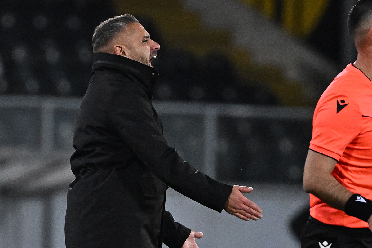Altro ribaltone allo Sporting: il nuovo allenatore è Borges. Ha affrontato i viola una settimana fa