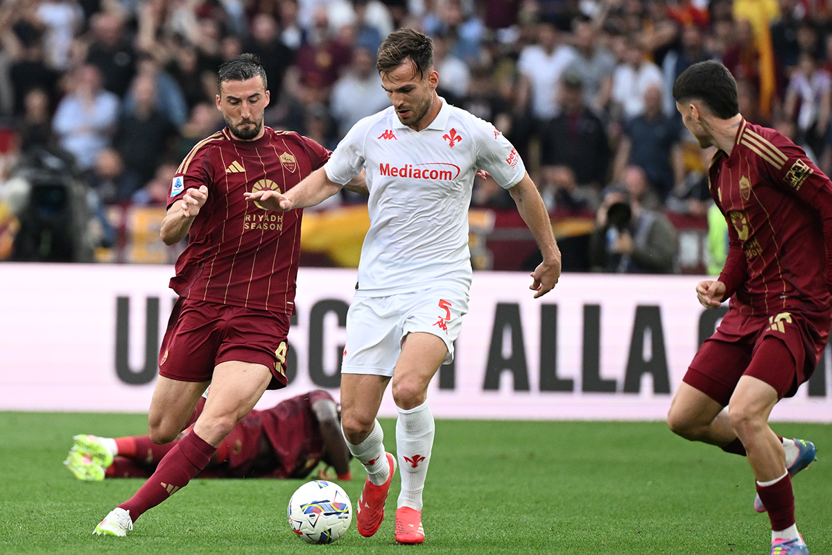 Roma, Dybala ci sarà con la Fiorentina. Pellegrini e Soulé dietro Dovbyk