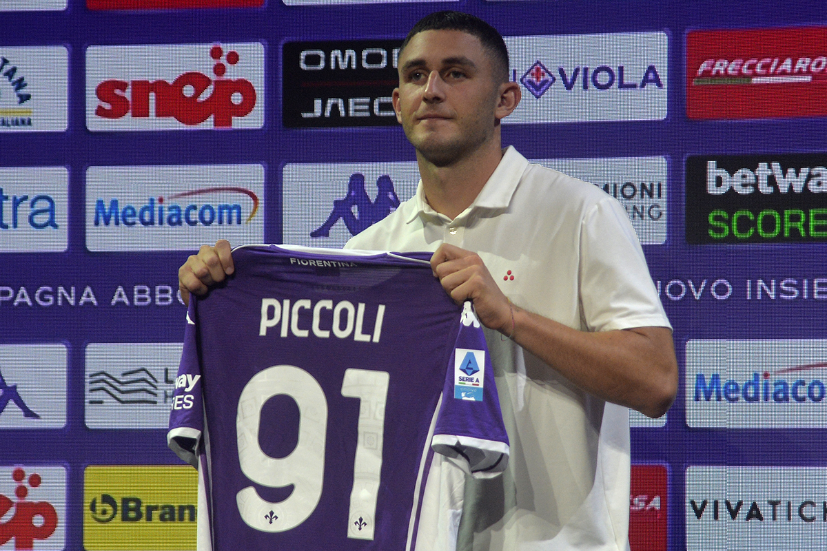 SONDAGGIO - Che voto date al mercato della Fiorentina?