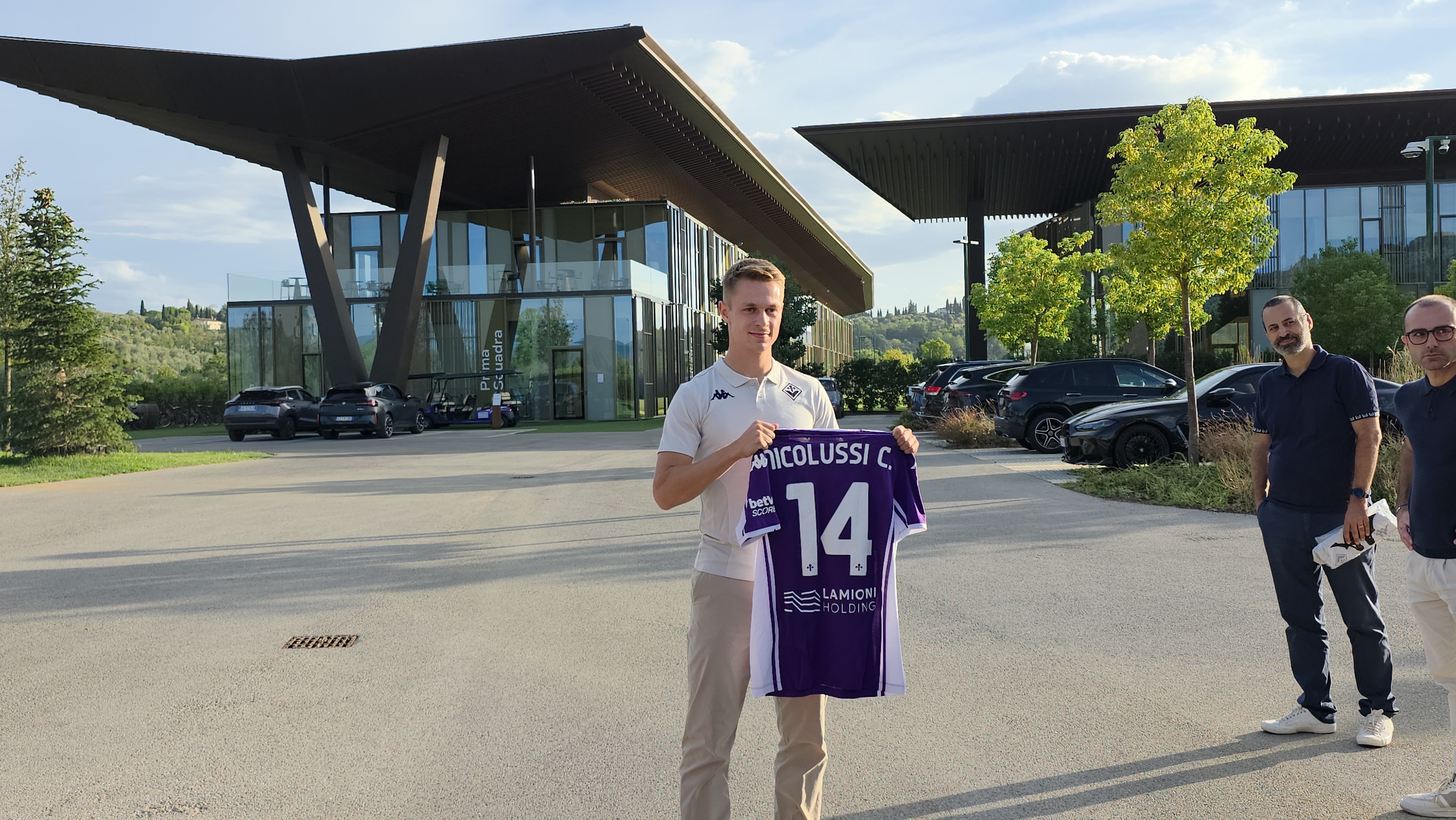 Nicolussi Caviglia è arrivato al Viola Park (VIDEO)