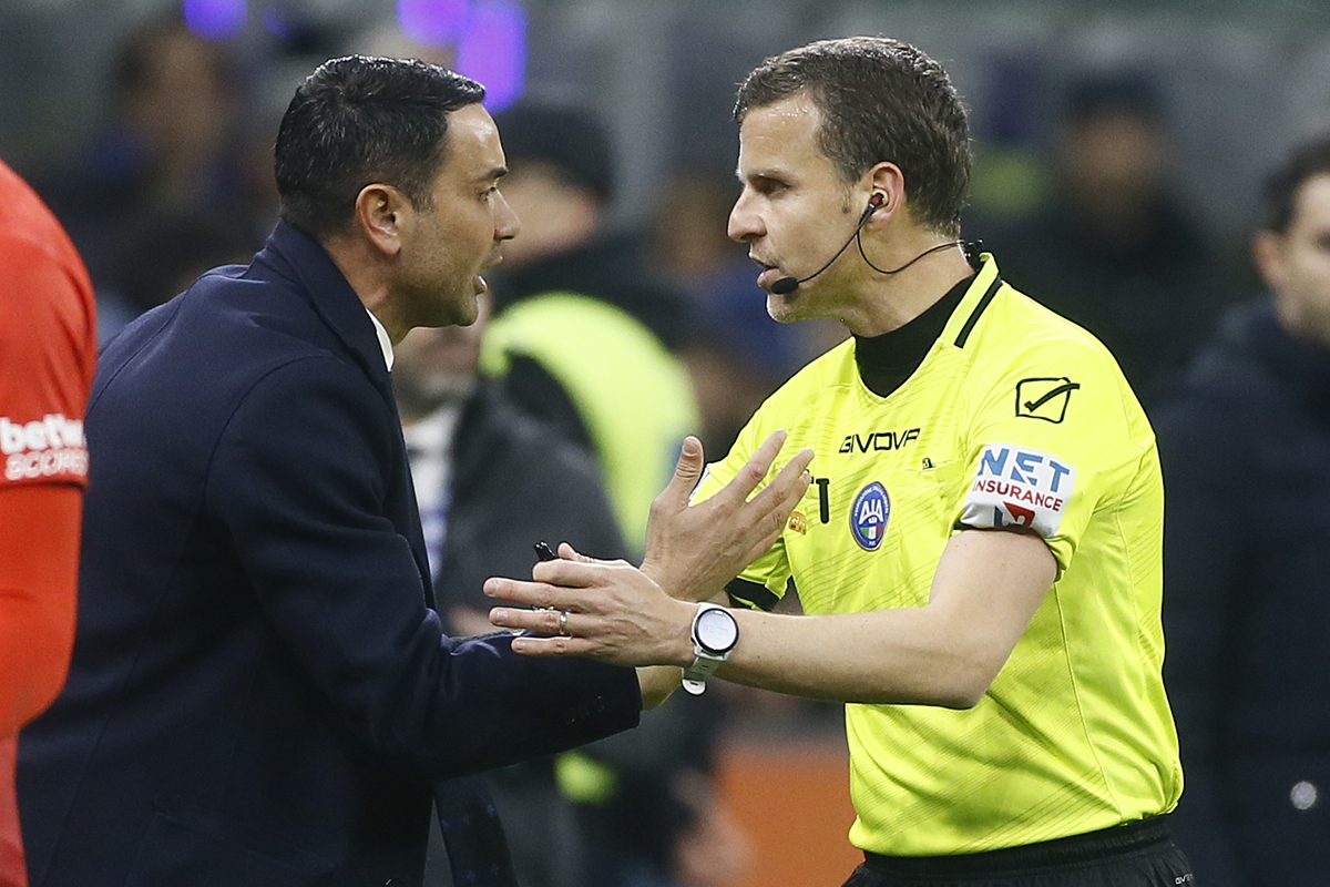 La Penna, l'ultimo incrocio fu un disastro: in Inter-Fiorentina non vide il pallone fuori di 20 centimetri