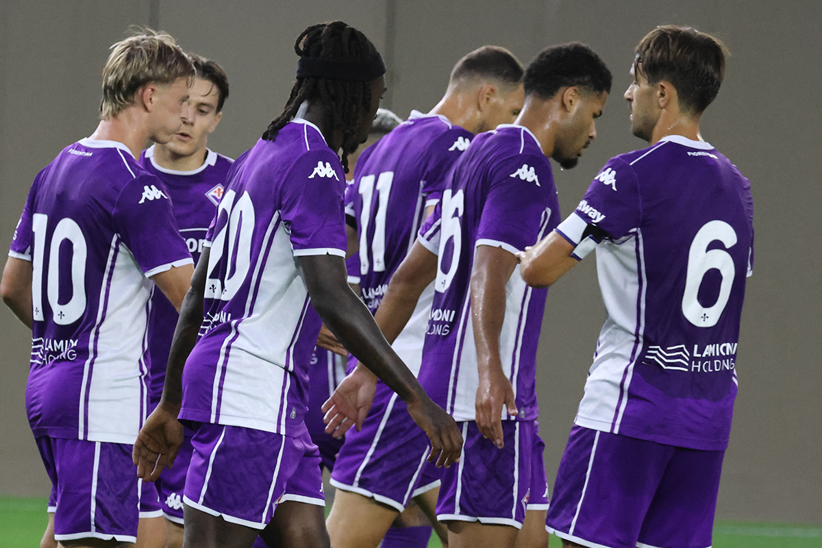 La stagione incombe, ma la Fiorentina resta incompleta: le mancate cessioni bloccano il mercato