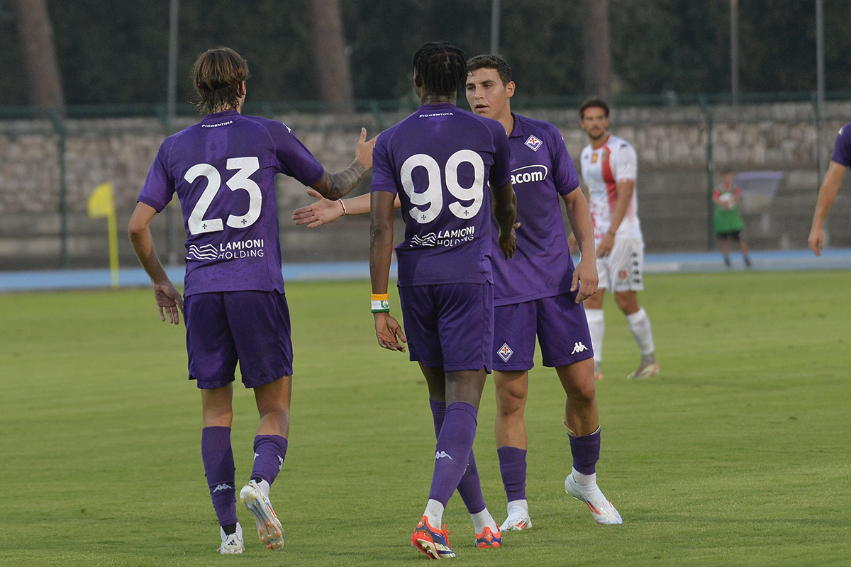 Fiorentina e Friburgo: amichevole a tre tempi per testare la forma fisica