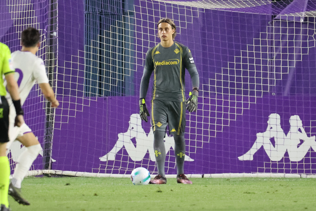 Martinelli, il portiere a chilometro zero che partirà alle spalle di De Gea