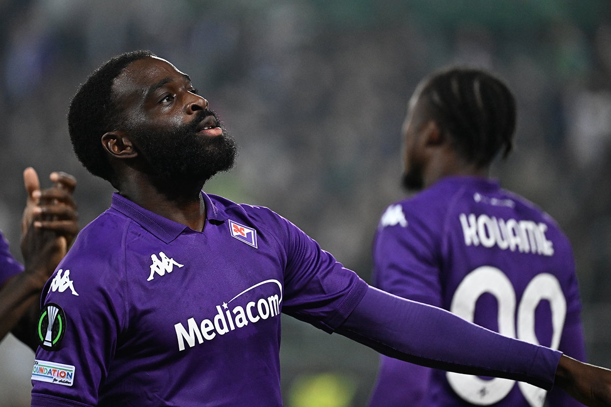 Le due facce di Ikoné: sprecone anche a Como, capocannoniere viola in Conference