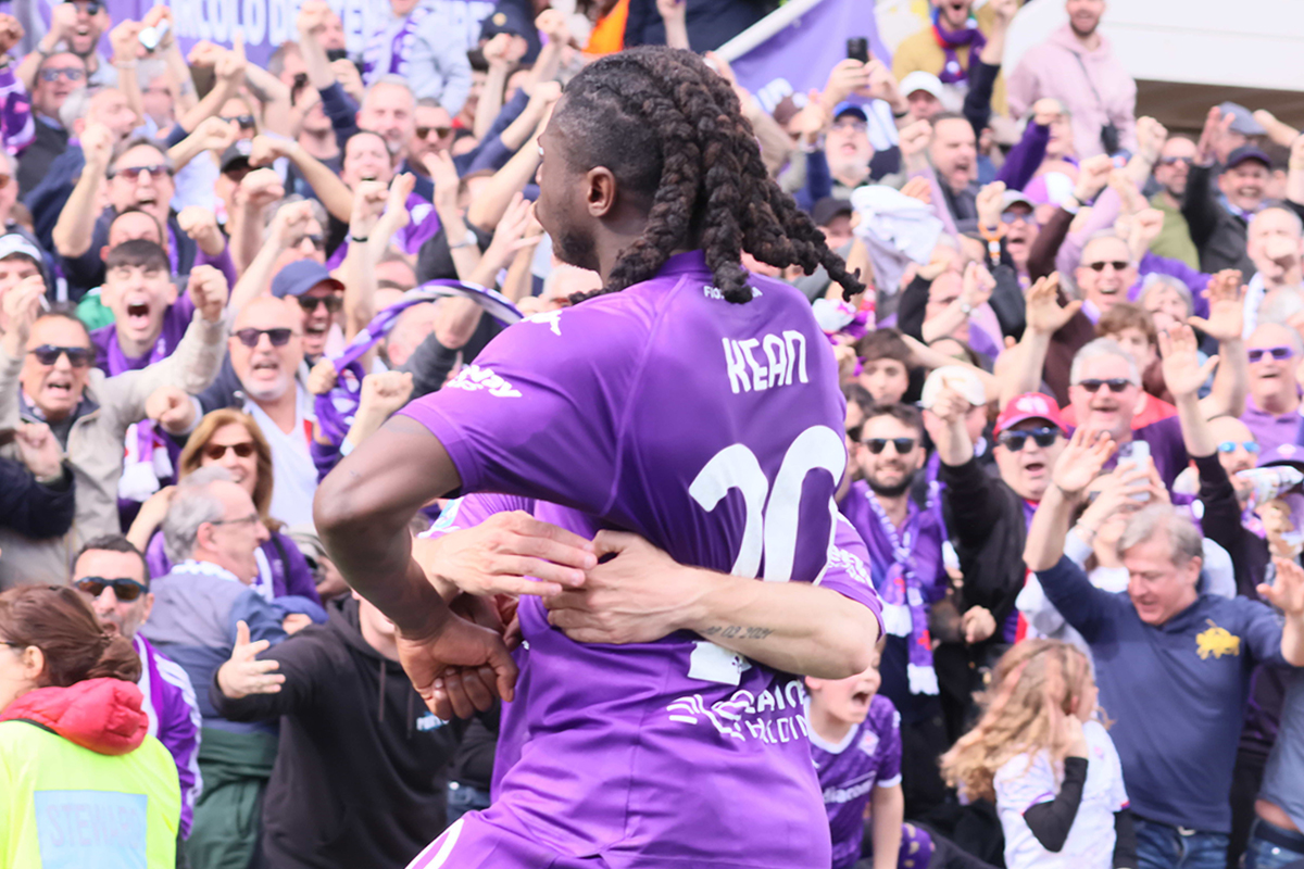 Kean trascina la Fiorentina. Solo Haaland più giovane tra i bomber d’Europa