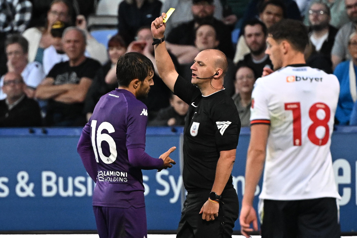 Arbitri, cambia di nuovo la regola sul fallo di mano: si torna alla "volontarietà"