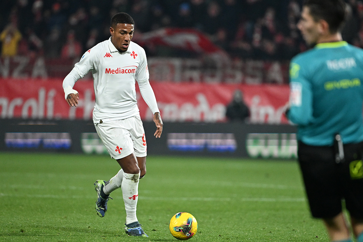 Gudmundsson più di Beltran, Folorunsho sulla trequarti. Fuori Sottil... o Colpani