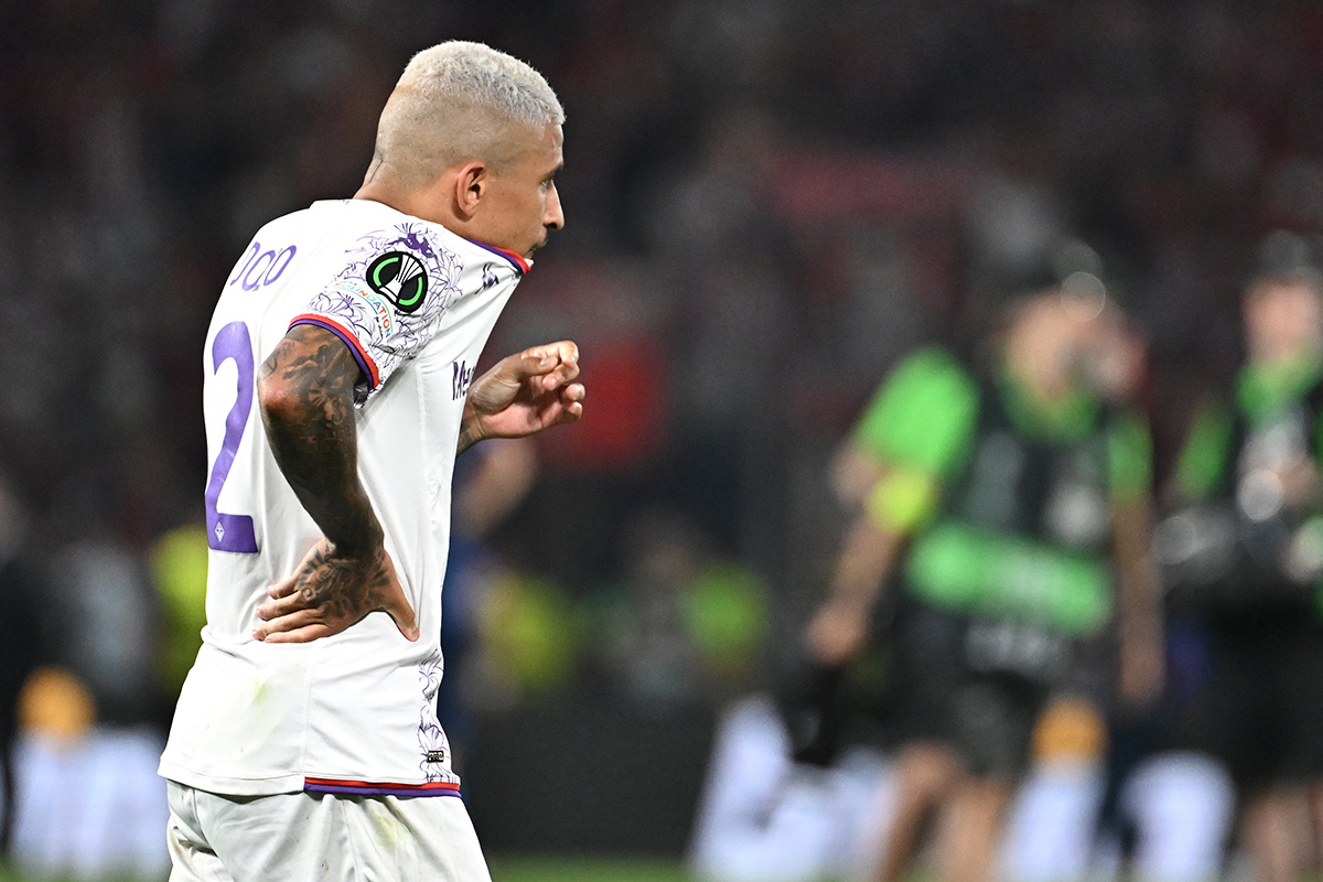Dodo: “Non siamo riusciti a portare una gioia a Firenze. Chiedo scusa ai tifosi”