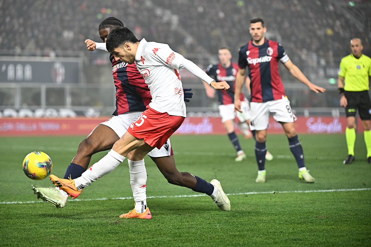 Fiorentina-Bologna, squadre a confronto: +3 per i rossoblu. Viola quarti per punti in casa