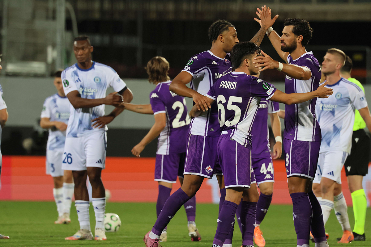 Cercasi disperatamente la Fiorentina. Quella vera. Contro la Roma a caccia della scintilla che accenda la stagione