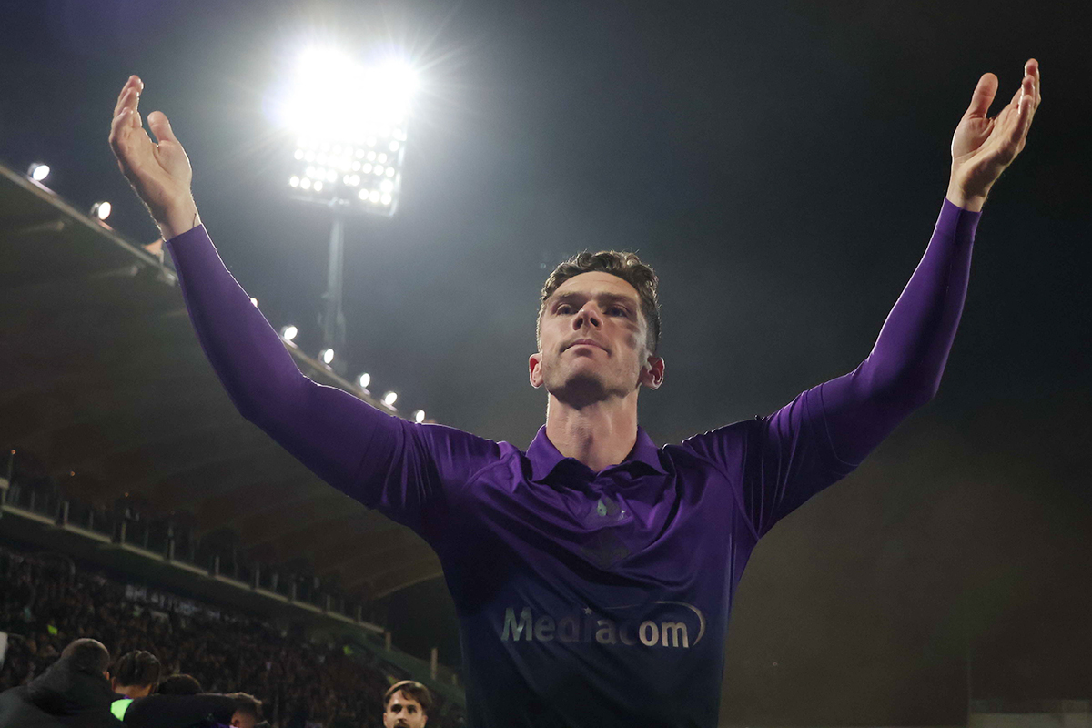 Gosens è già un leader: gol, carisma e futuro viola. Manca poco al riscatto