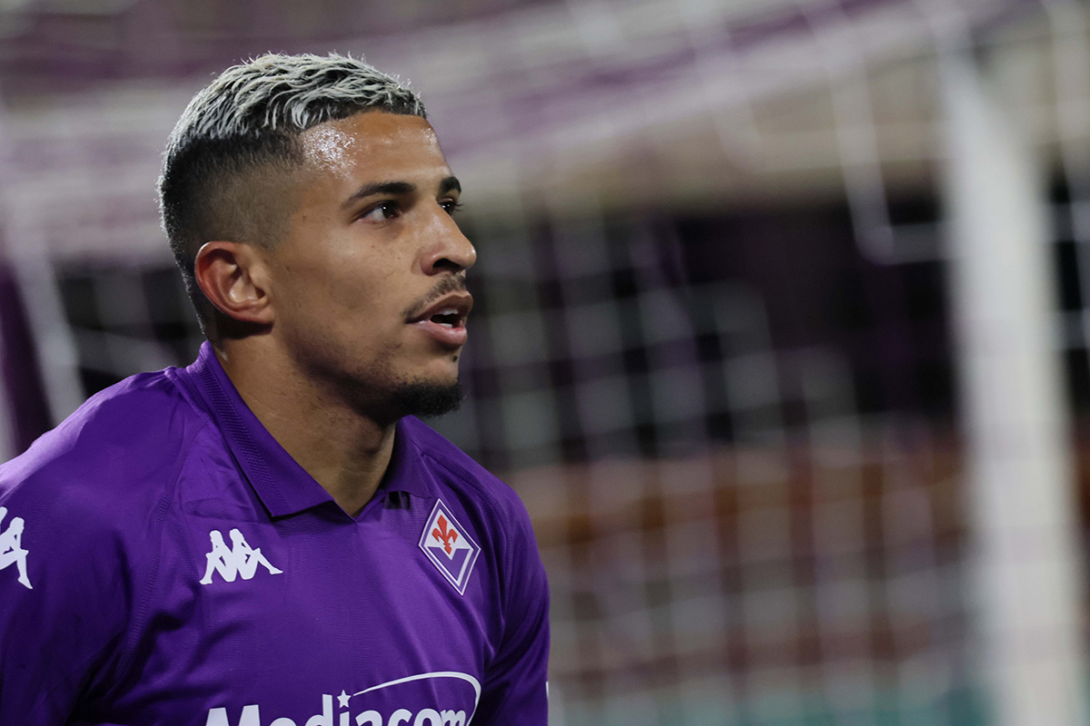 Tra mercato e infortuni, la Fiorentina va all'Olimpico con la fascia destra sguarnita