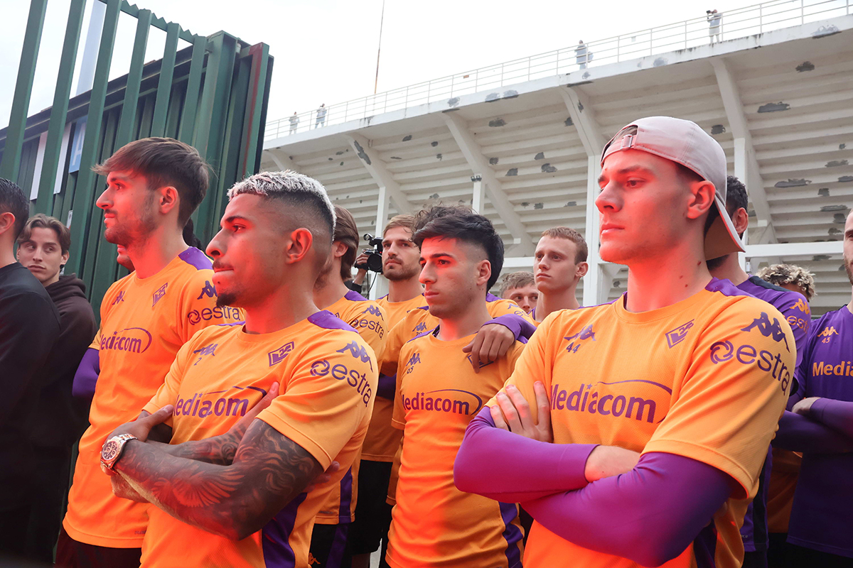 I tifosi caricano la squadra al Franchi: le immagini di LaViola.it